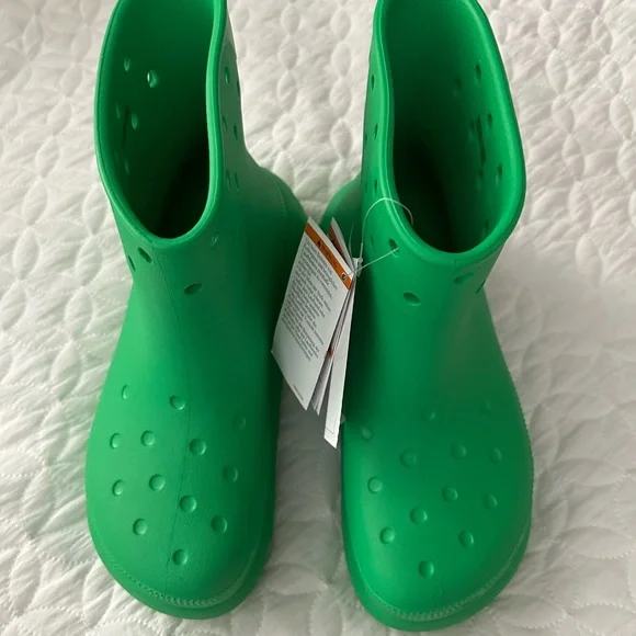 CROCS | Shoes | Crocs Crush Boot Grass Green | Poshmark